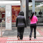 Pais denunciam professor por humilhação de alunos: ‘Não servem nem para catadores de lixo’