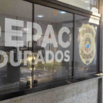 Criança de 3 anos é encontrada com cicatrizes e ferimentos no corpo e mãe acaba presa em MS