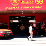 Sob efeito de drogas e sem CNH, jovem é preso após fugir de ré na Afonso Pena