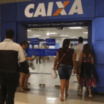 Comerciante é preso por contrabando de iPhones, com quase 400 aparelhos em fundo falso, em Dourados