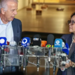 Idosa esquece celular desbloqueado em festa e tem conta “zerada” na capital