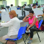 Prefeitura divulga lista de ambulantes habilitados para trabalharem no Carnaval 2026 na Capital