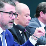 Mulheres recebem até R$1 mil a menos que homens em grandes empresas de MS, aponta relatório